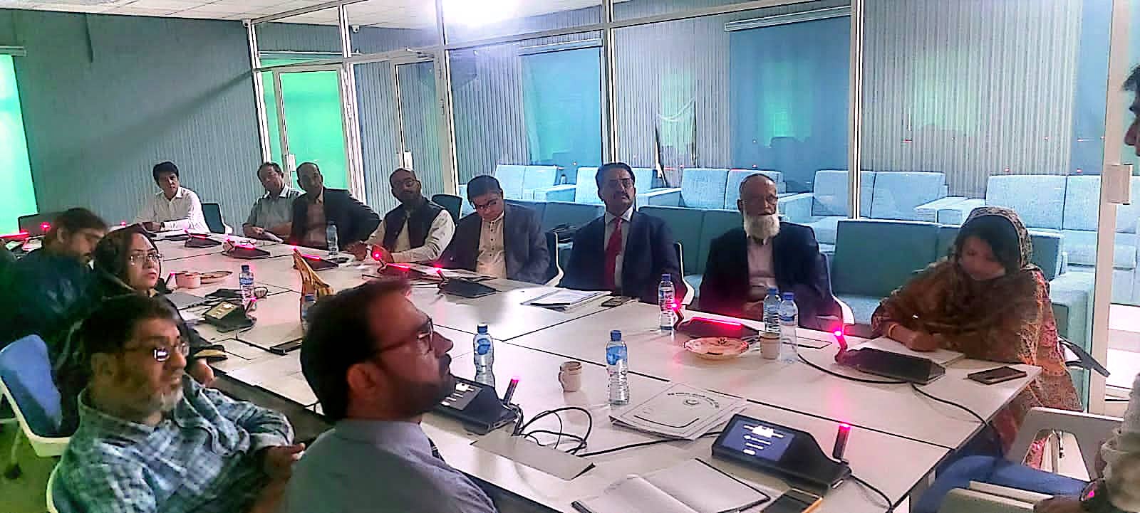 Free HTML5 template by FREEHTML5.co