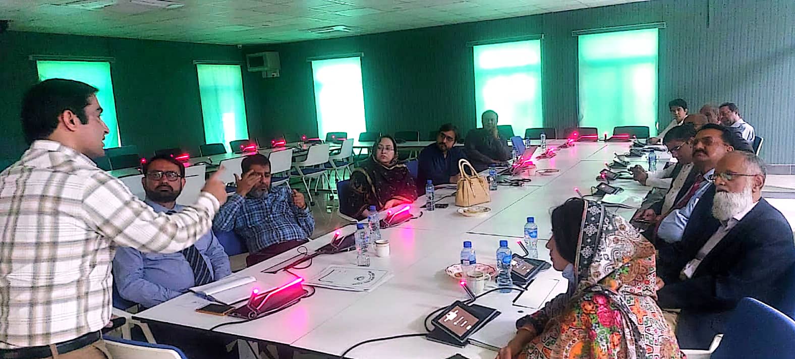 Free HTML5 template by FREEHTML5.co