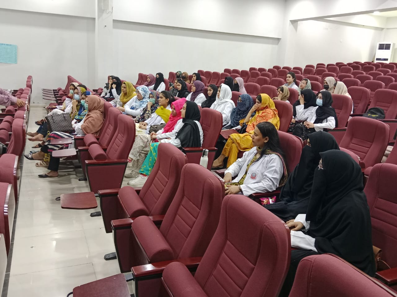 Free HTML5 template by FREEHTML5.co