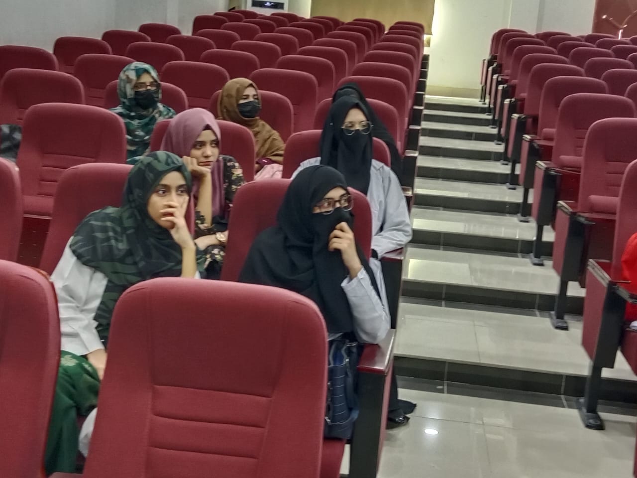 Free HTML5 template by FREEHTML5.co