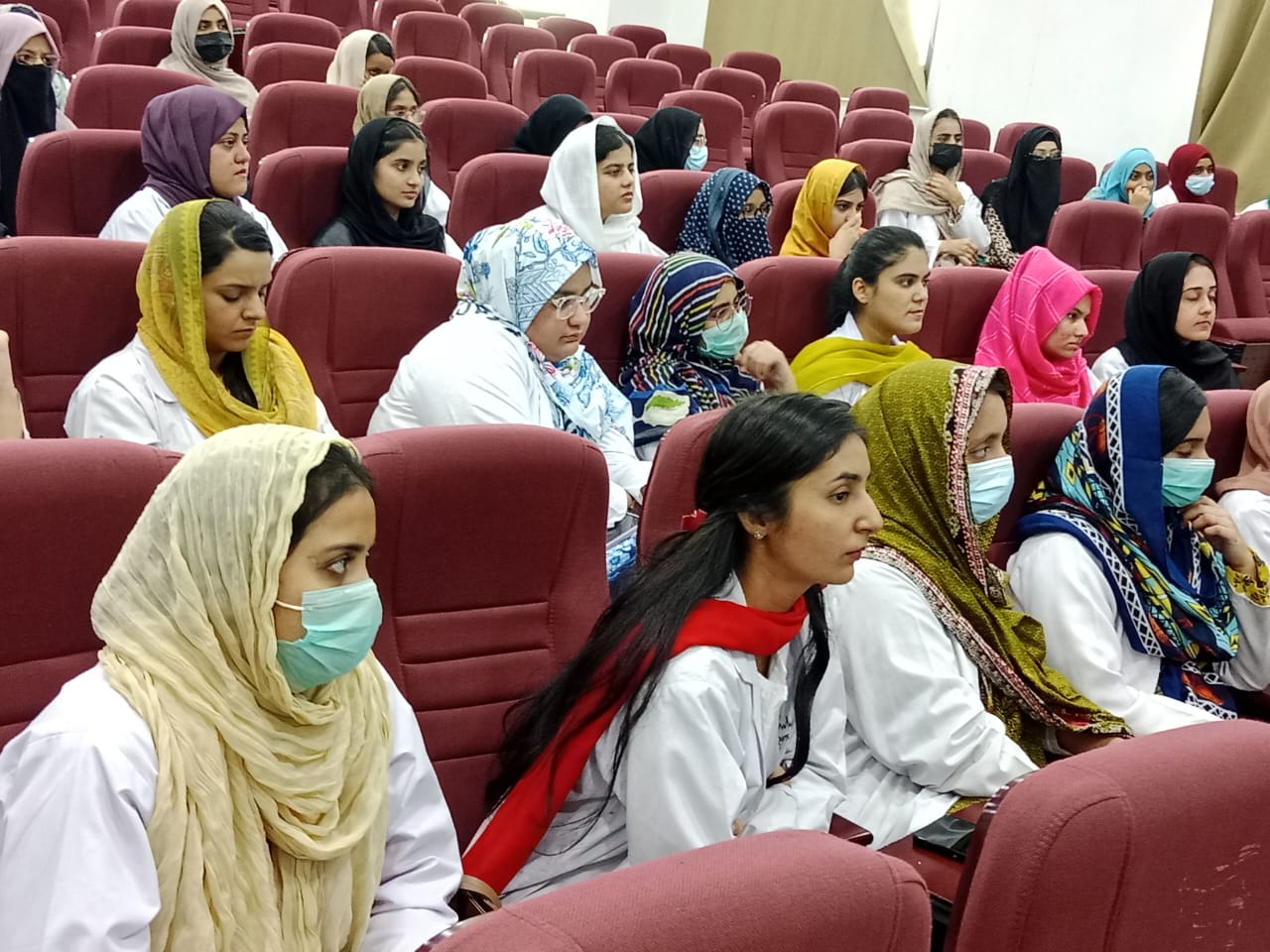 Free HTML5 template by FREEHTML5.co